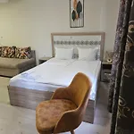 Priyateli - Friends Hotel