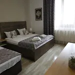 Szálloda Priyateli - Friends 2*