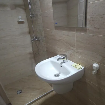 Priyateli - Friends Hotel