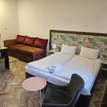 Priyateli - Friends Hotel 2*