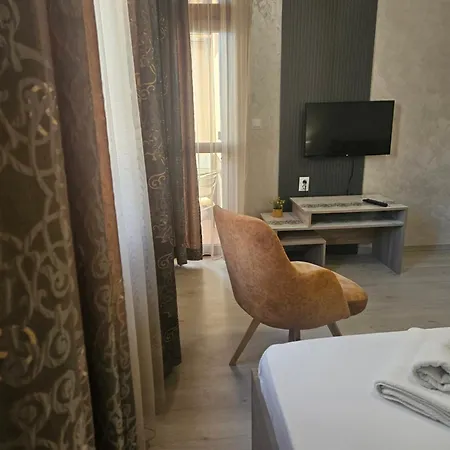 Priyateli - Friends Hotel 2*