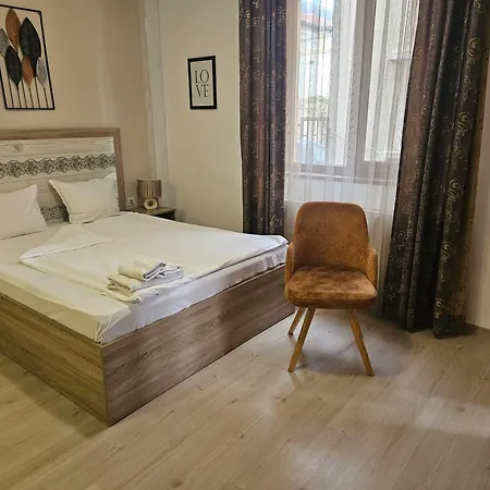 Hotel Priyateli - Friends