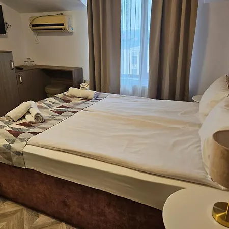Hotel Priyateli - Friends 2*