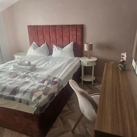 Priyateli - Friends Hotel 2*