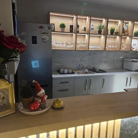 Ξενοδοχείο Priyateli - Friends