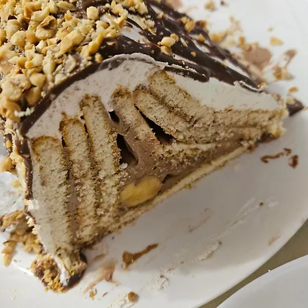 מלון Priyateli - Friends 2*