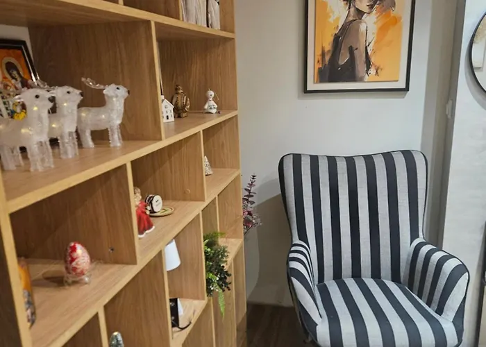 מלון Priyateli - Friends 2*